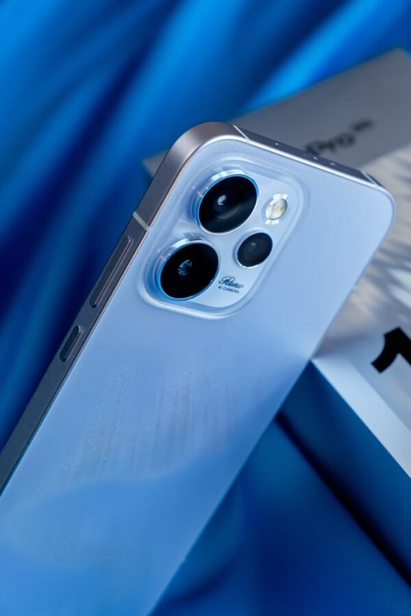 Oppo Reno 15 Pro 5G 512GB for Sale in Kenya — image 4