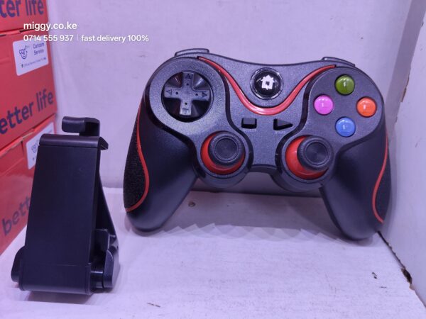 V8 Wireless Game Controller – Bluetooth Joystick for AndroidiOSPC for Sale in Kenya — image 2